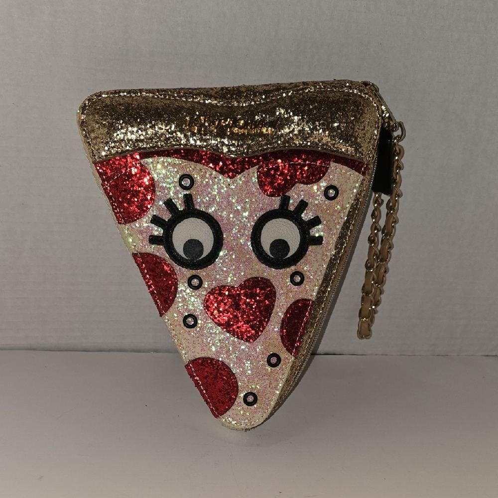 Betsey Johnson Betsey Johnson Say Cheese Pizza Slice Wristlet. - Picture 2 of 10
